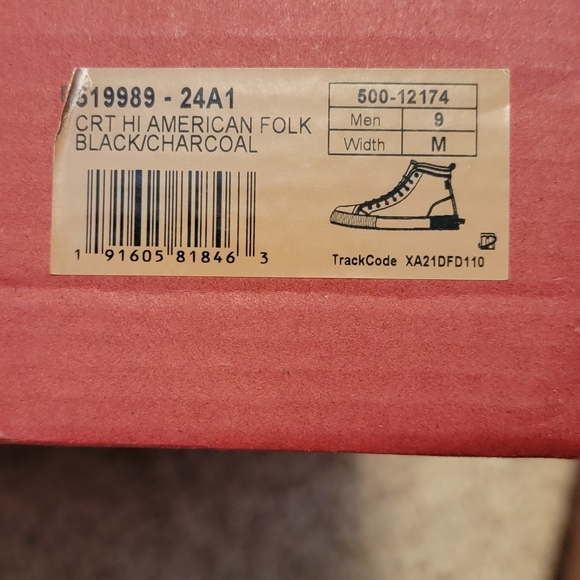 Men's Levi's Shoes - Picture 12 of 12